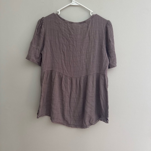 KNOX ROSE Women's Flutter Short Sleeve Embroidered Top  Dusty Purple - Picture 2 of 2